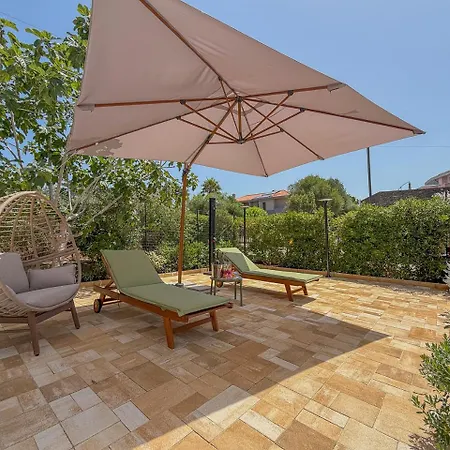 Nuovo - Pergola Con Bbq - 2 - By Host Hero *