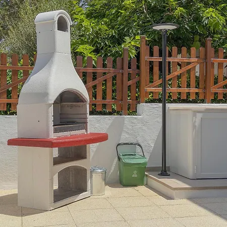 Nuovo - Pergola Con Bbq - 2 - By Host Hero
