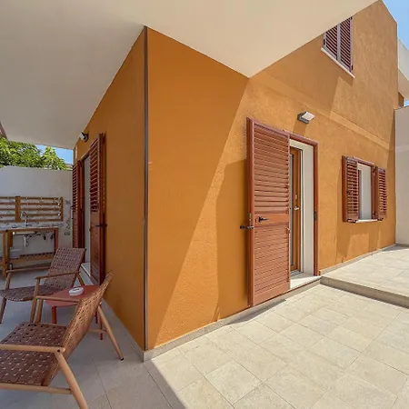 Nuovo - Pergola Con Bbq - 2 - By Host Hero 아파트 스틴티노